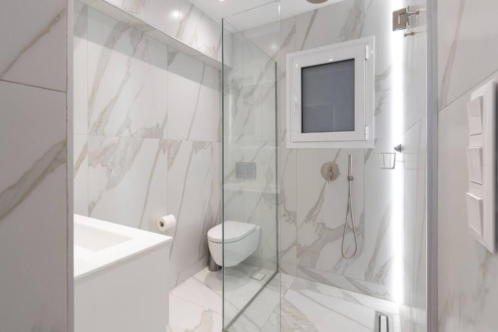 Stunning Riviera 3 Bd Daire