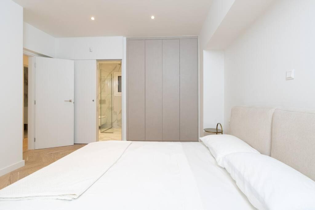 Apartament Stunning Riviera 3 Bd