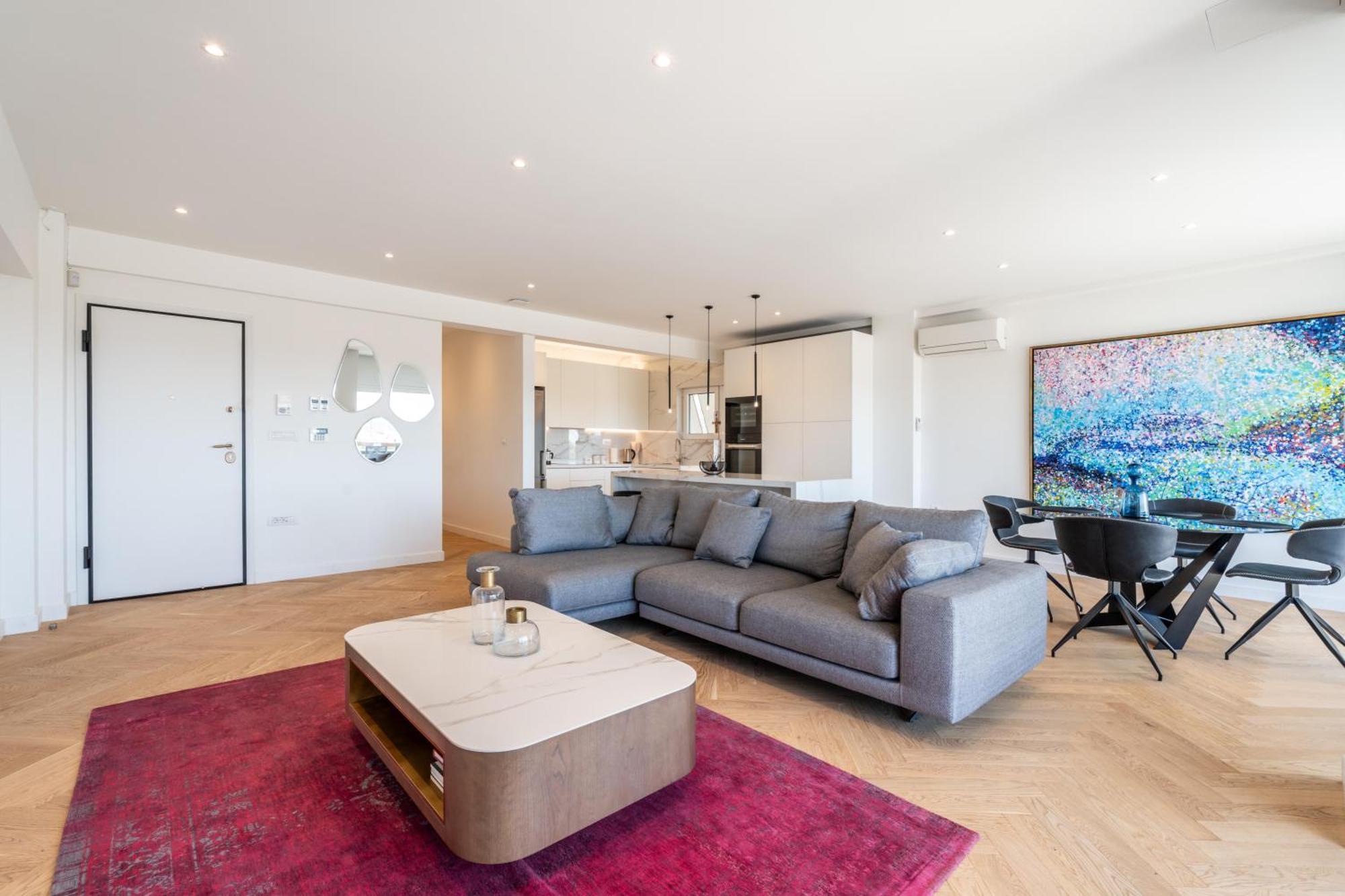 Stunning Riviera 3 Bd